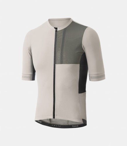 men-cycling-adventure-jersey-pelican-odyssey-front-pedaled.jpg