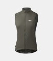 women-cycling-insulated-vest-grey-polartec-essential-front-pedaled.jpeg