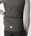 men-cycling-vest-alpha-grey-essential-back-pocket-pedaled.jpeg