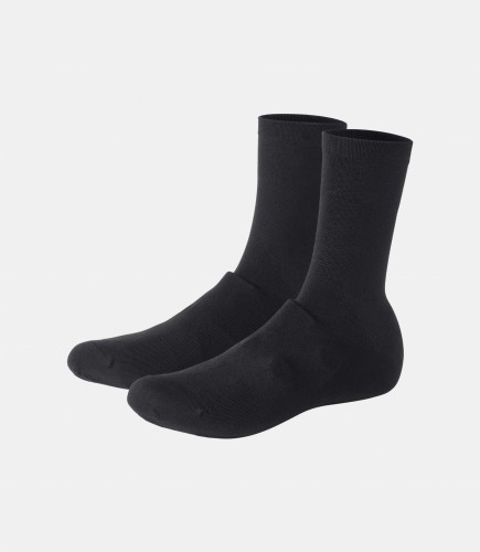 cycling-oversocks-essential-black-side-pedaled.jpeg
