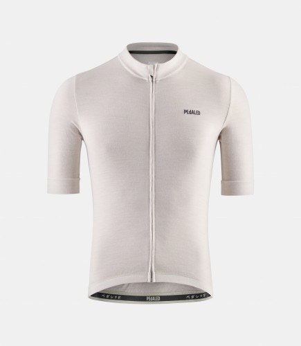 men-cycling-jersey-merino-white-essential-front-pedaled.jpeg