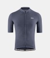 men-cycling-jersey-merino-navy-essential-front-pedaled.jpeg