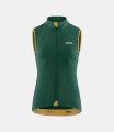 women-cycling-vest-windproof-green-essential-front-pedaled.jpeg