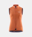 women-cycling-vest-windproof-orange-essential-front-pedaled.jpeg