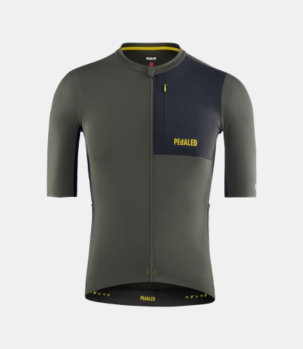 men-cargo-jersey-grey-odyssey-front-pedaled.jpeg