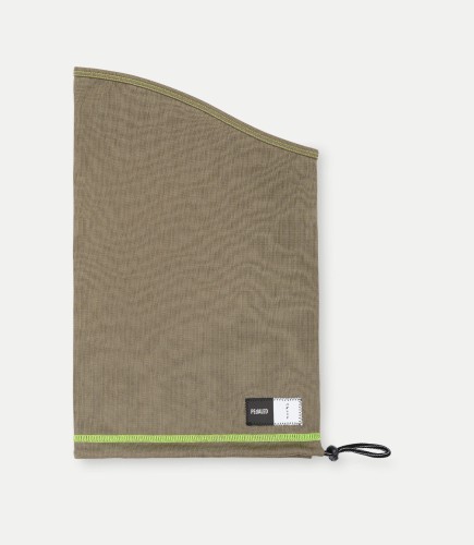 cycling-neck-warmer-merino-grey-element-front-pedaled.jpeg