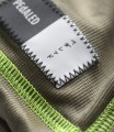cycling-neck-warmer-merino-grey-element-detail-pedaled.jpeg
