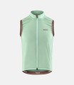 men-cycling-vest-windproof-light-green-element-front-pedaled.jpeg