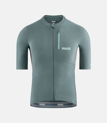 men-cargo-jersey-grey-odyssey-front-pedaled_1.jpeg