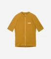 women-cycling-lightweight-jersey-mustard-element-front-pedaled.webp