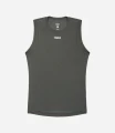men-cycling-base-layer-dark-grey-element-front-pedaled.webp