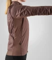 women-cycling-jacket-alpha-raisin-purple-element-shoulder-pedaled.webp