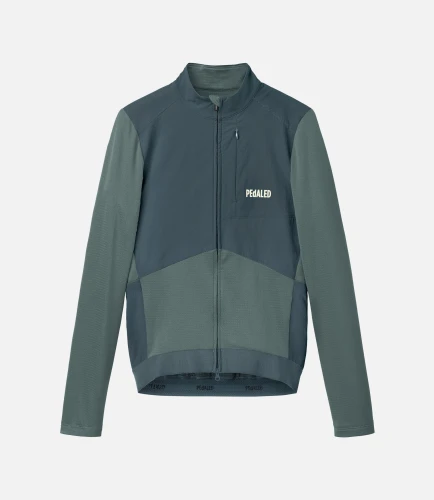 27WMJOD71PE_01_men-cycling-merino-long-sleeve-jersey-windblock-dark-slate-odyssey-front-pedaled.jpg