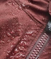 27WWJEL13PE_11_men-cycling-waterproof-jacket-bordeaux-element-drop-detail-pedaled.webp